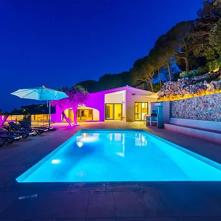 Villa Arlette I